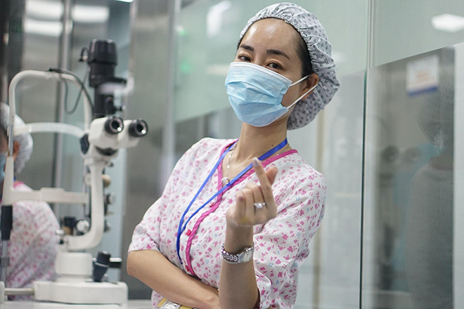 Bệnh nhân Thùy Anh (diễn viên) hào hứng chuẩn bị chinh phục "Tầm nhìn mới - Trải nghiệm cuộc sống mới"