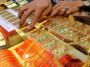 Kinh doanh - Giá vàng hôm nay 18/7: Vàng SJC giảm mạnh hơn nửa triệu đồng/lượng