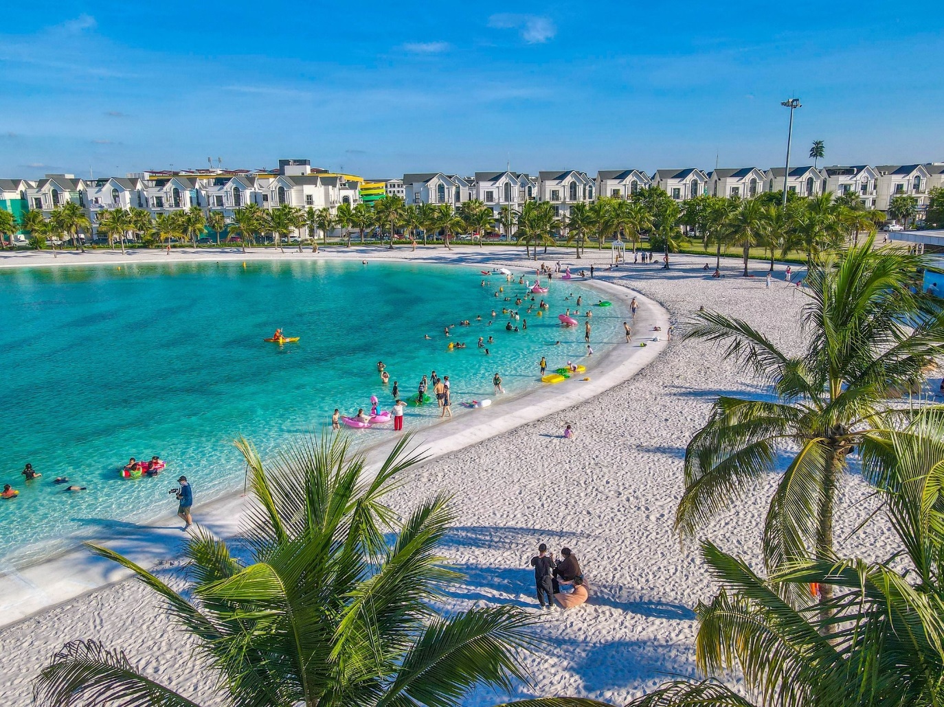 Tận hưởng không gian biển khơi ngay gần nhà