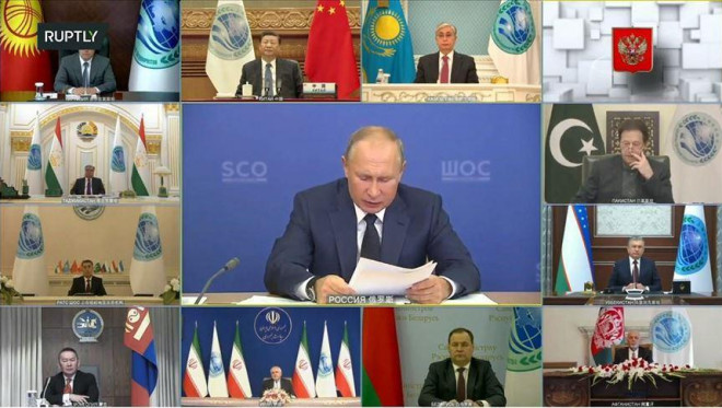 Những quốc gia này không phải là
những người chơi lớn về kinh tế hoặc ngoại giao, nhưng nhiều quốc
gia là thị trường mới nổi nằm trên các tuyến thương mại chiến lược
và một số nắm giữ các khoáng sản quan trọng cho quá trình chuyển
đổi năng lượng sạch.