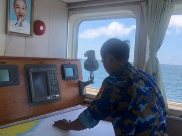 Tin tức trong ngày - Danh tính 4 ngư dân trên tàu cá Bình Thuận mất tích được cứu