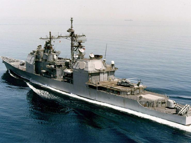 Tuần dương hạm chứa đầy tên lửa Ticonderoga của Hải quân Mỹ