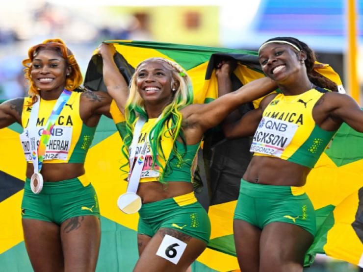 Dàn ”Tia chớp” Jamaica chạy ”xé gió” thống trị cự ly 100m nữ giải thế giới