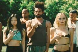 Phim - Jennie (Black Pink) gây tranh cãi vì "gợi cảm quá mức" trong bộ phim đầu tay