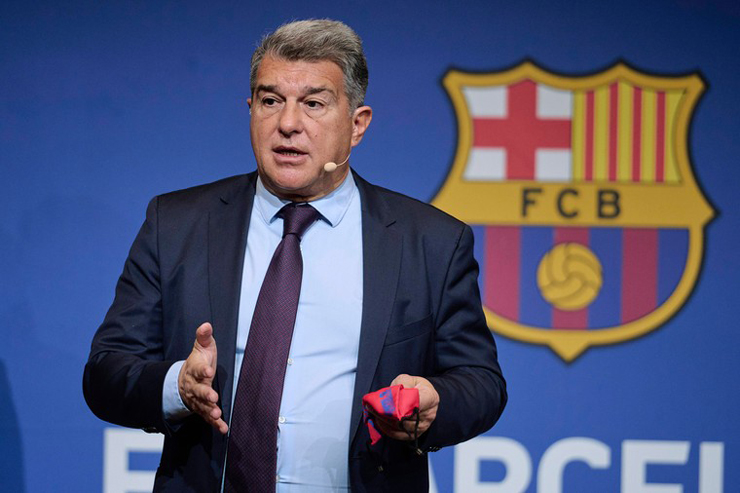 Chủ tịch Joan Laporta của Barcelona tuyên bố "chuyến&nbsp;đi săn mới chỉ bắt đầu"