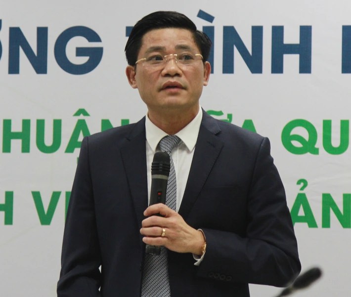 Giám đốc BV Phụ sản Hà Nội kêu gọi giúp đỡ các cặp vợ chồng mắc bệnh hiếm, hoàn cảnh khó khăn khi ký kết&nbsp;kết biên bản thỏa thuận giữa Quỹ Tấm lòng Việt&nbsp;và BV Phụ sản Hà Nội.
