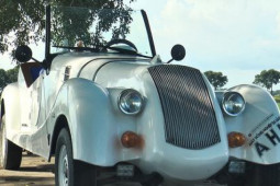 Tin tức trong ngày - Thợ cơ khí chịu chơi chi 300 triệu chế 'siêu xe mui trần'