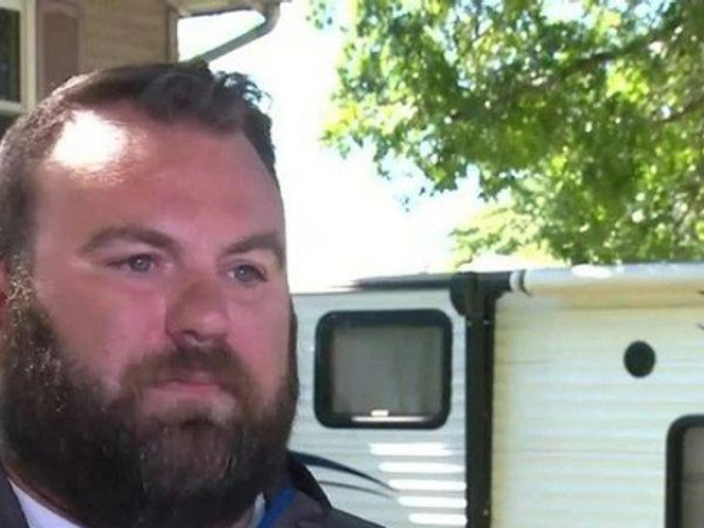 Bạn trẻ - Cuộc sống - Bố bức xúc khi con gái bị yêu cầu làm một việc bất ngờ tại công viên