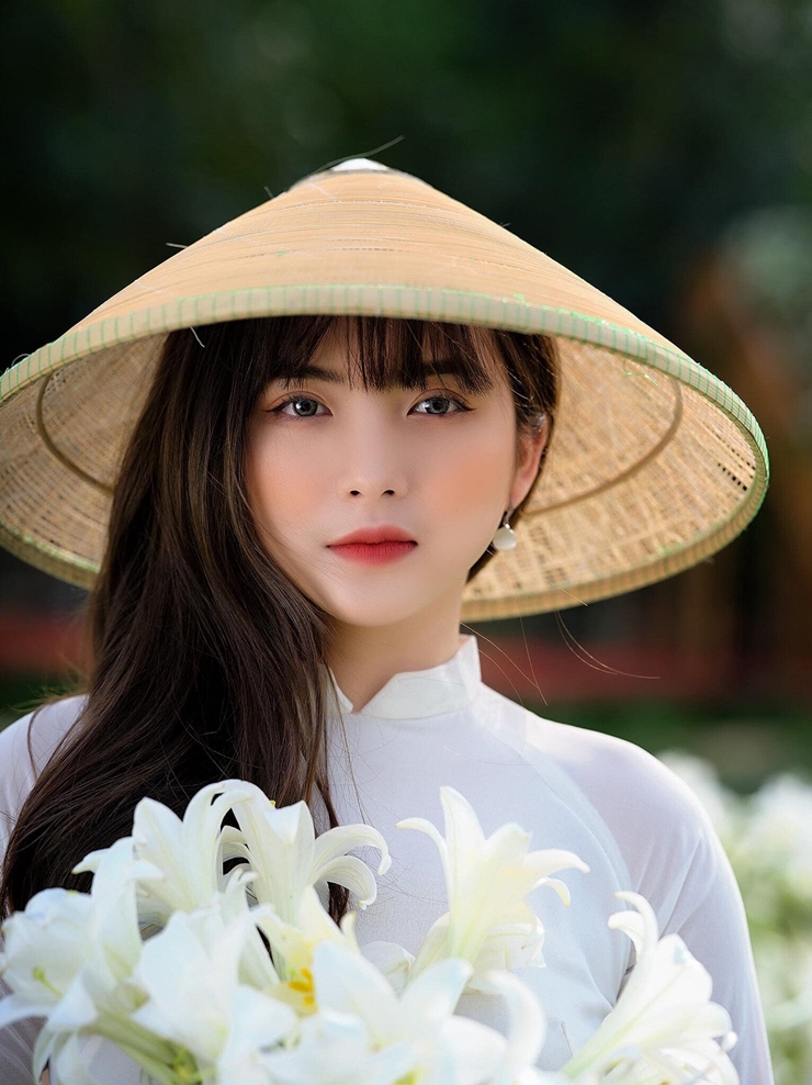 Một hot girl khác đến từ Thái Nguyên cũng được cư dân mạng biết đến là Nguyễn Thị Thêu.&nbsp;

