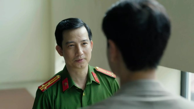 Diễn viên Hồng Quang vào vai Công an trong "Đấu trí"&nbsp;