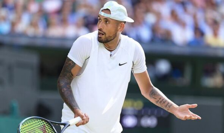 Kyrgios suýt đánh trọng tài Wimbledon