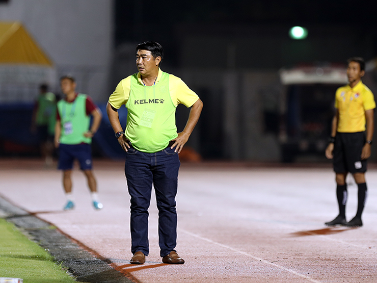 Bóng đá - HLV trưởng CLB TP.HCM “biến mất” sau 3 trận thua liên tiếp ở V-League