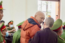 Tin tức trong ngày - Ông Lê Tùng Vân cho rằng mình là tấm gương tốt, các đệ tử đều rất giỏi