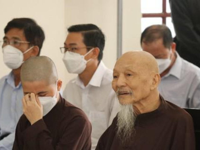 Xét xử vụ ”Tịnh thất Bồng lai”: Luật sư trình báo bị hành hung trước cổng tòa