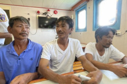 Tin tức trong ngày - 4 ngư dân kể lại chuyện sống sót thần kỳ sau 9 ngày lênh đênh trên biển