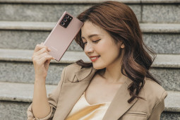 Thời trang Hi-tech - Những điện thoại cao cấp giảm giá "sốc" nhất hiện tại