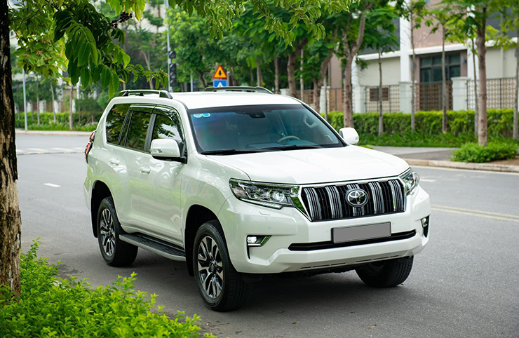 Toyota Land Cruiser Prado VX 2022 chạy siêu lướt được rao bán giá "hấp dẫn" - 1