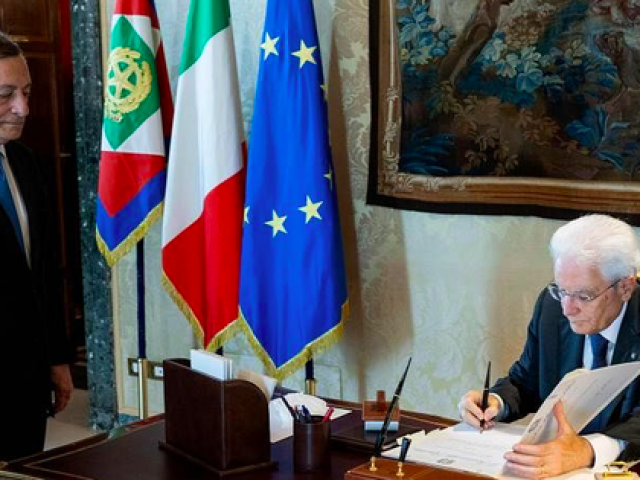 Thế giới - Thủ tướng Ý từ chức, Tổng thống giải tán quốc hội để bầu cử sớm