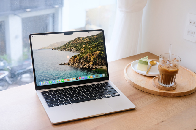 Người dùng hứng thú với các nâng cấp trên Macbook Air M2.