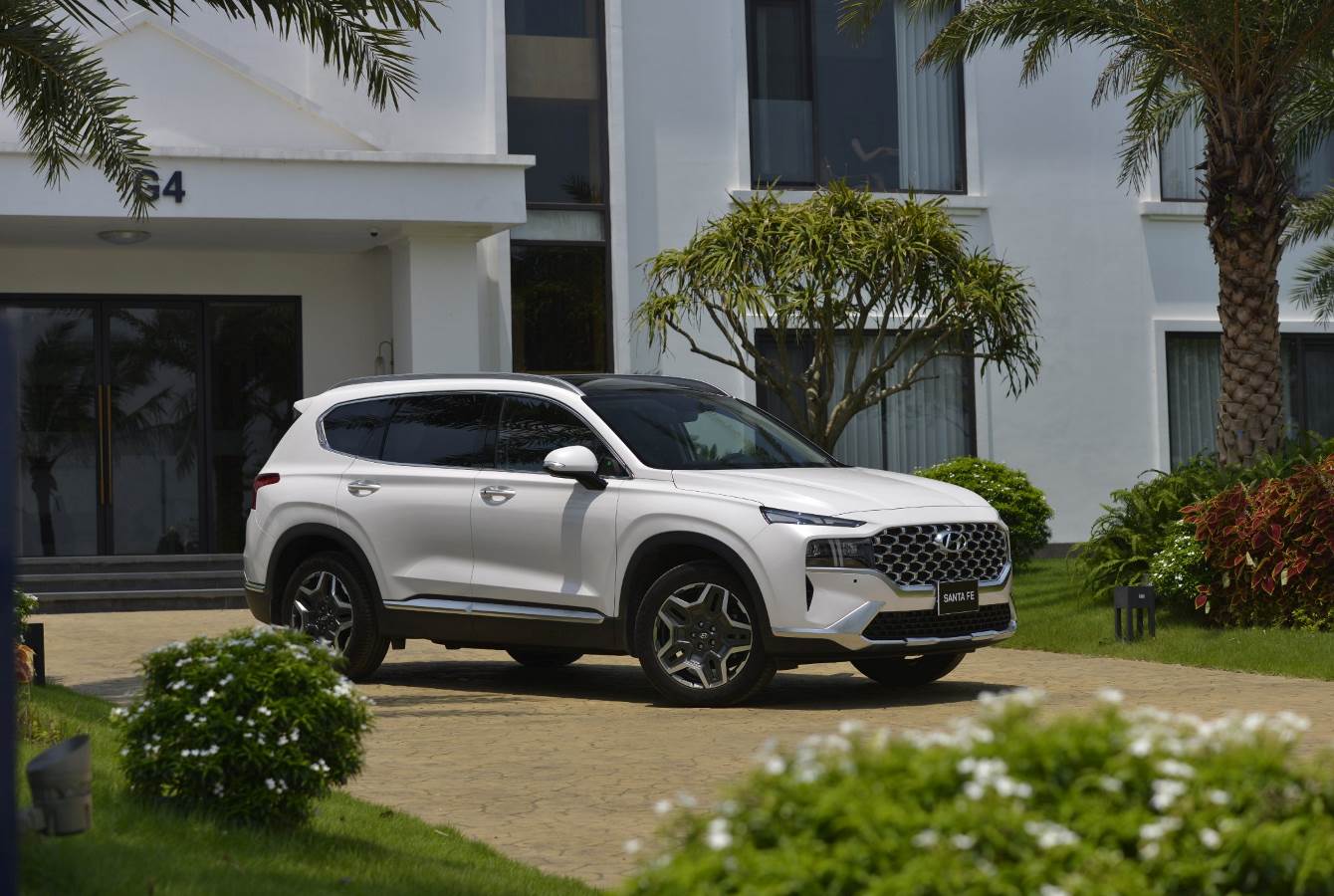 Tháng 7 mua xe gì tại Hyundai Lê Văn Lương? - 1