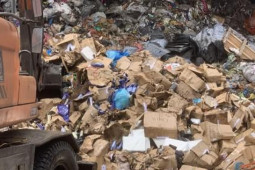 Thị trường - Tiêu dùng - Hà Nội tiêu hủy 8 tấn mỹ phẩm, thực phẩm chức năng, trang thiết bị y tế nhập lậu