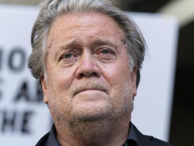 Thế giới - Cựu cố vấn thân cận của ông Donald Trump trả giá