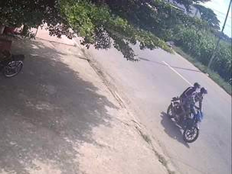 Pháp luật - Truy xét 2 thanh niên cướp giật điện thoại còn khiêu khích nạn nhân