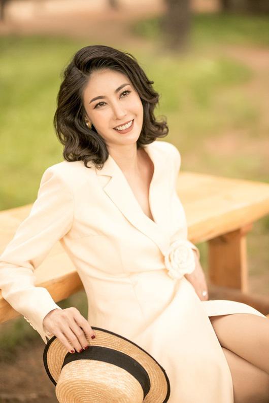 Cuộc sống viên mãn của doanh nhân - Hoa hậu Hà Kiều Anh trong các cơ ngơi hàng trăm tỉ đồng - 1