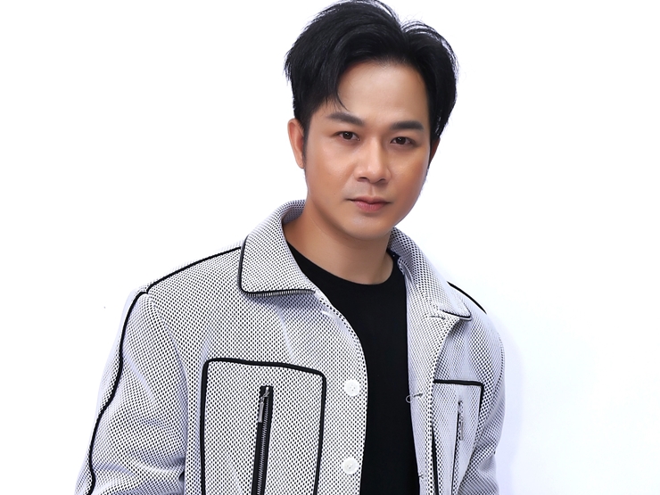 Giải trí - "Ông hoàng Bolero remix" tiết lộ "con người thật" trên sóng truyền hình