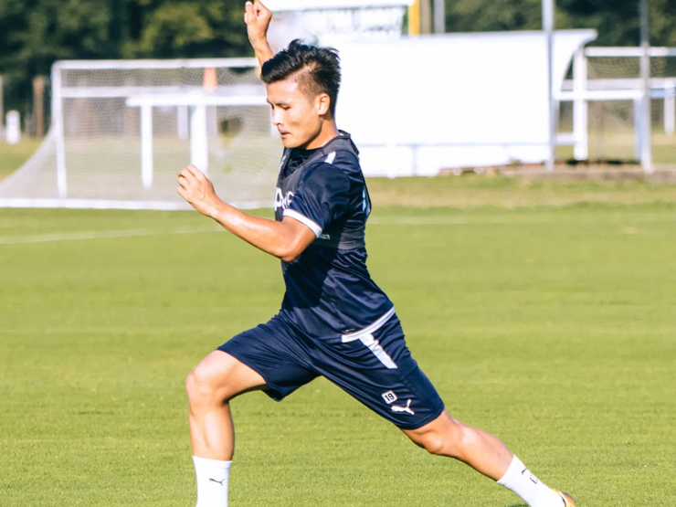 Bóng đá - HLV Tholot nhận xét thế nào về Quang Hải trước trận Pau FC "chốt sổ" đá giao hữu?