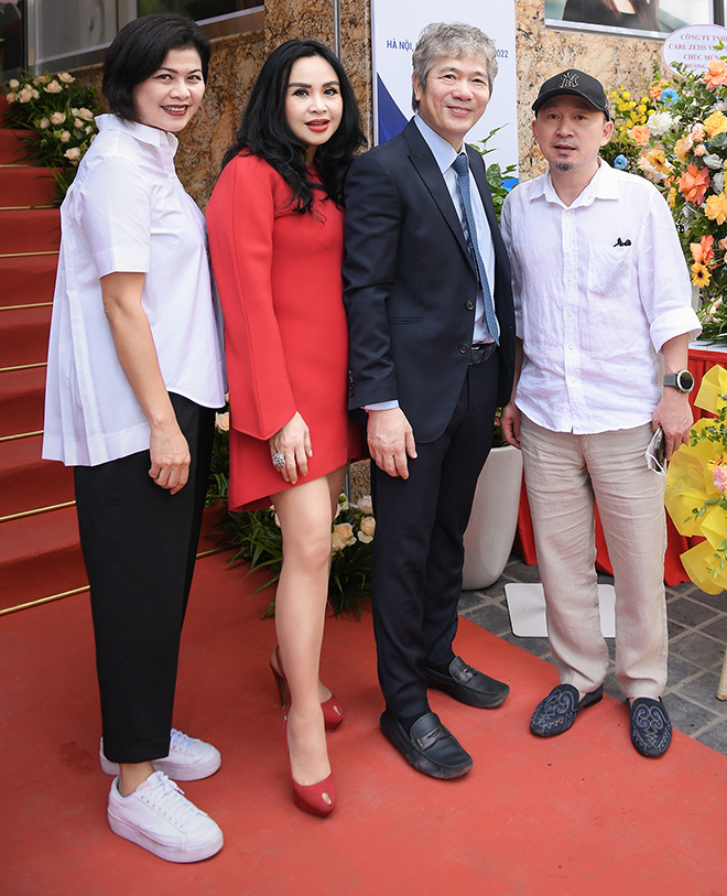 Thanh Lam thể hiện "chủ quyền" tình yêu bên chồng bác sĩ hơn 7 tuổi - 4