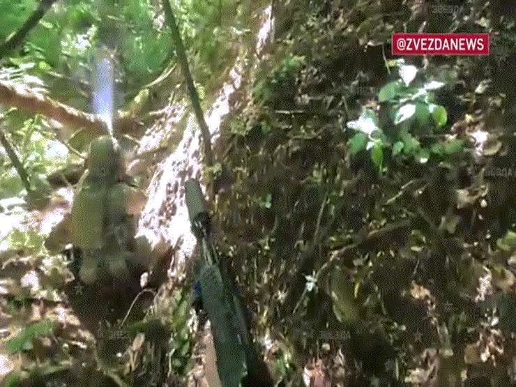 Thế giới - Nga lần đầu công bố video đặc nhiệm chiến đấu ở miền đông Ukraine