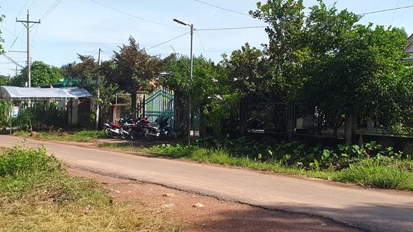 Bé trai sang nhà bà nội chơi bị chó Pitbull cắn tử vong