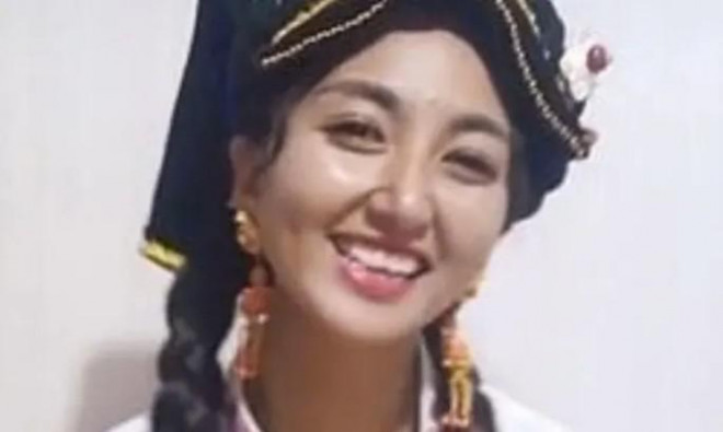 Cô Luma trước khi bị chồng cũ thiêu sống lúc đang phát trực tiếp hồi tháng 9-2020. Ảnh: Guardian