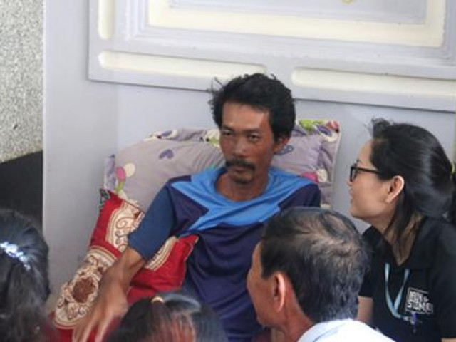 Tin tức trong ngày - Thuyền trưởng "sói biển" và 4 thuyền viên thoát chết trở về