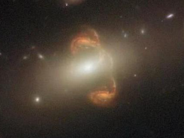 Công nghệ thông tin - Ảnh độc từ siêu kính viễn vọng: "Gương thiên hà xuyên không"