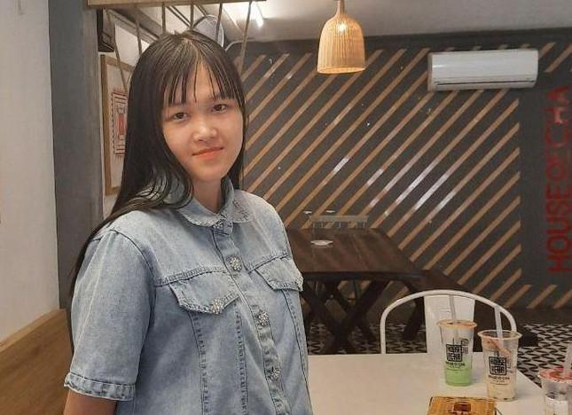 Nguyễn Quỳnh Giang, nữ sinh xứ Quảng đạt điểm 10 môn Văn.