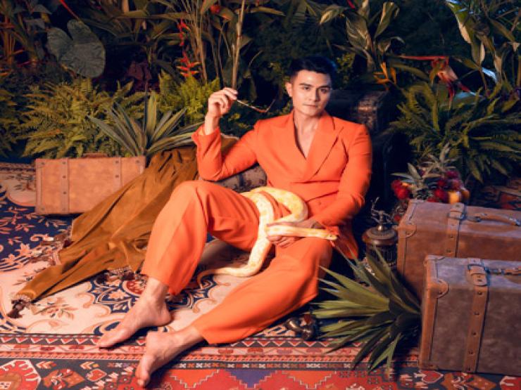 Thời trang - Vĩnh Thụy "chất chơi" khi làm mẫu bên trăn thật