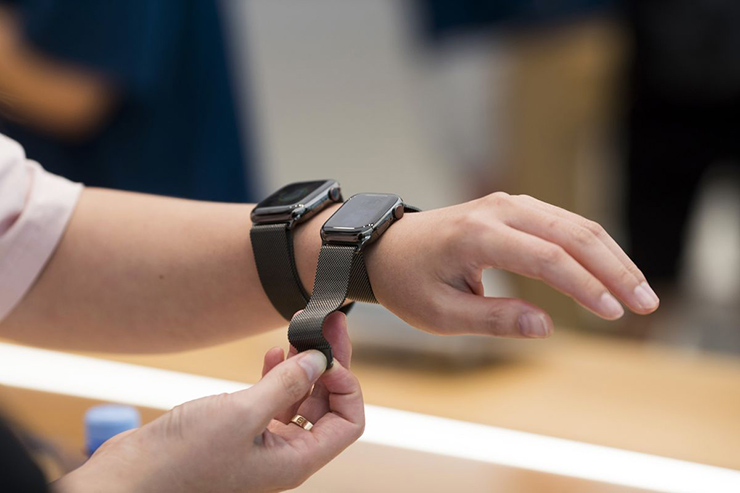 Apple sắp ra mắt đồng hồ nồi đồng cối đá - 1