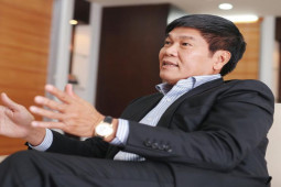 Kinh doanh - Nuôi mộng làm giàu từ "cổ phiếu quốc dân", nhiều "đại gia" ôm lỗ nặng