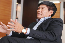 Kinh doanh - Nuôi mộng làm giàu từ "cổ phiếu quốc dân", nhiều "đại gia" ôm lỗ nặng