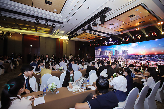 Sự kiện đã thu hút rất nhiều khách hàng và nhà đầu tư đón đầu giá trị tương lai
