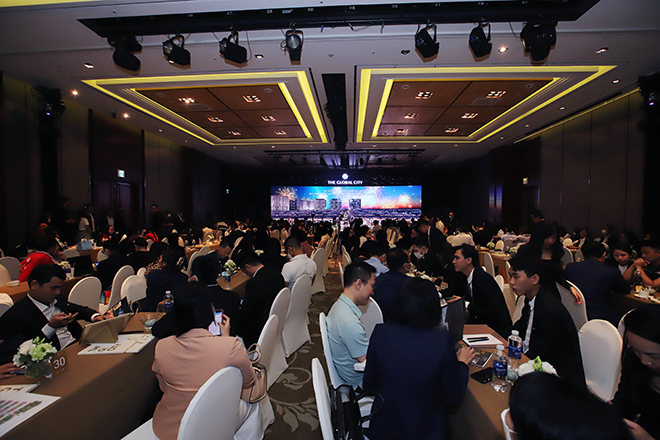 Sự kiện giới thiệu khu nhà phố SOHO thu hút sự quan tâm của đông đảo khách hàng, đặc biệt là khách hàng Hà Nội