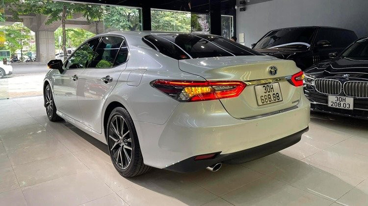 Toyota Camry 2022 biển số tứ quý 8 được chào bán giá hơn 3 tỷ đồng - 7