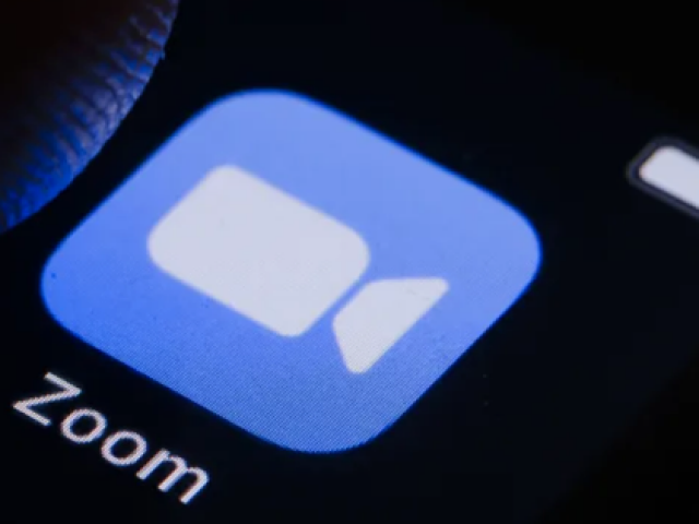 Công nghệ thông tin - Khách hàng phàn nàn, Zoom nâng cấp dịch vụ hội họp