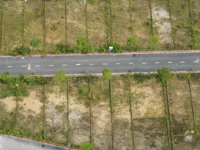 Cận cảnh loạt dự án phân lô ”trồng cỏ'' sau sốt nóng, hàng nghìn tỷ chôn vùi trong đất