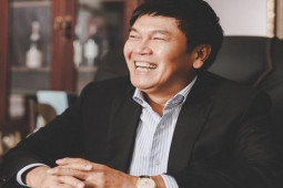 Kinh doanh - Lợi nhuận của "vua thép" sụt giảm mạnh đúng như dự báo của tỷ phú Trần Đình Long