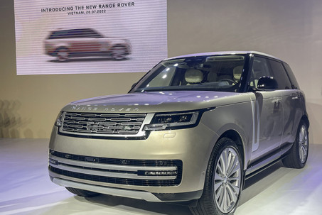 Land Rover thế hệ mới ra mắt khách hàng Việt, giá từ 11,2 tỷ đồng