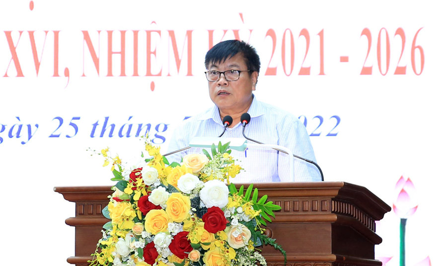 Cử tri huyện Chương Mỹ phát biểu tại hội nghị.