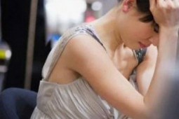 Bạn trẻ - Cuộc sống - Chồng bất ngờ qua đời vì tai nạn, khi đến nhận tiền bảo hiểm vợ mới ngỡ ngàng với bí mật của chồng